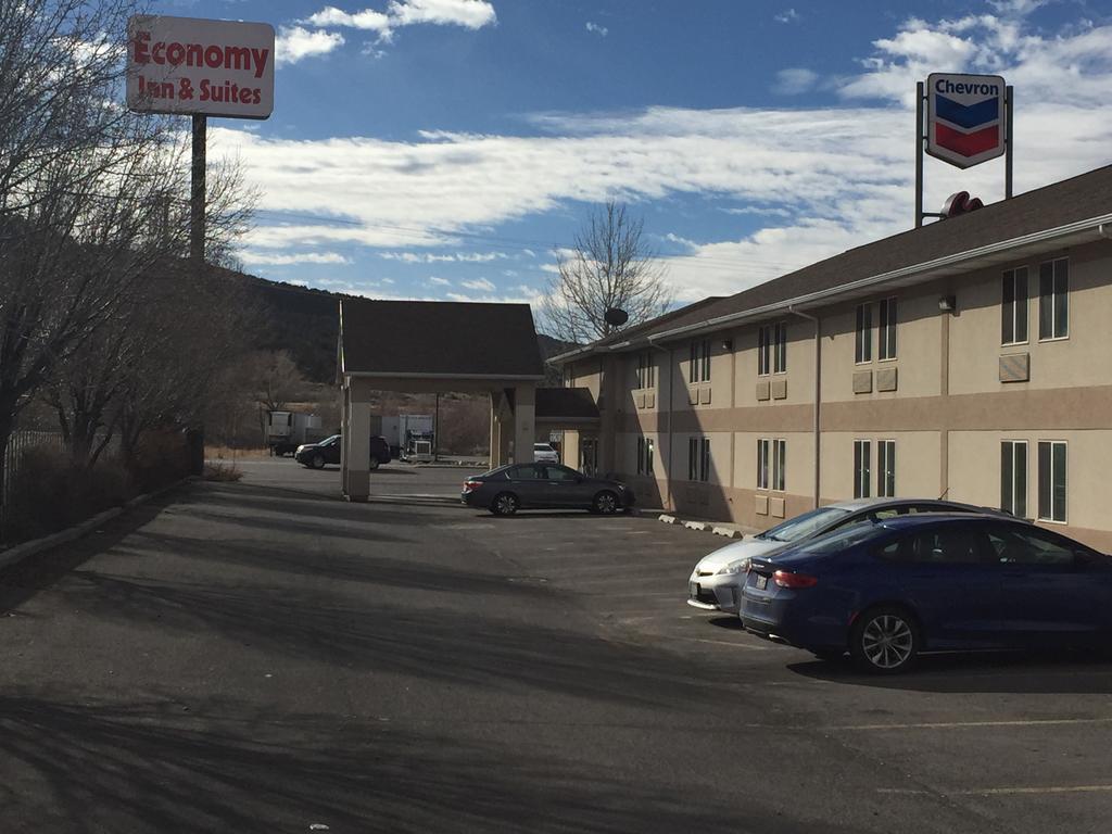 Economy Inn & Suites Nephi Exterior photo