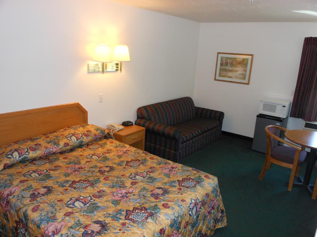 Economy Inn & Suites Nephi Exterior photo